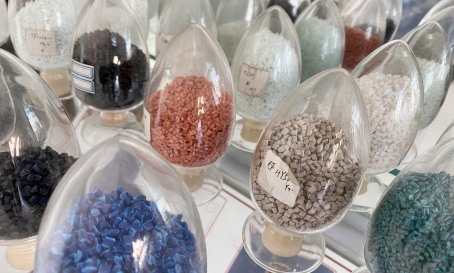 熱塑性增強(qiáng)塑料的收縮率有何特點(diǎn)？淺談熱塑性增強(qiáng)塑料的工藝特性和成型注意事項(xiàng)